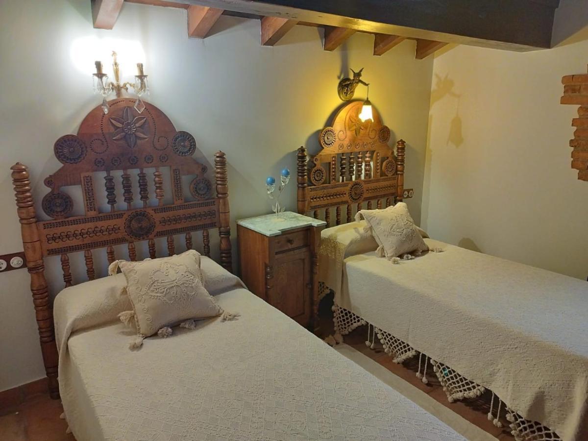 Apartamentos Villa Julieta Ruente エクステリア 写真
