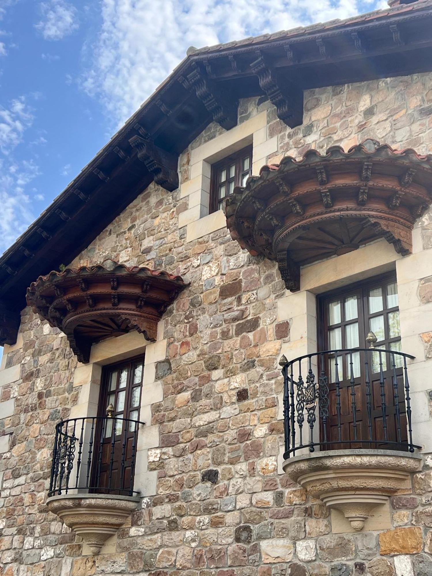 Apartamentos Villa Julieta Ruente エクステリア 写真