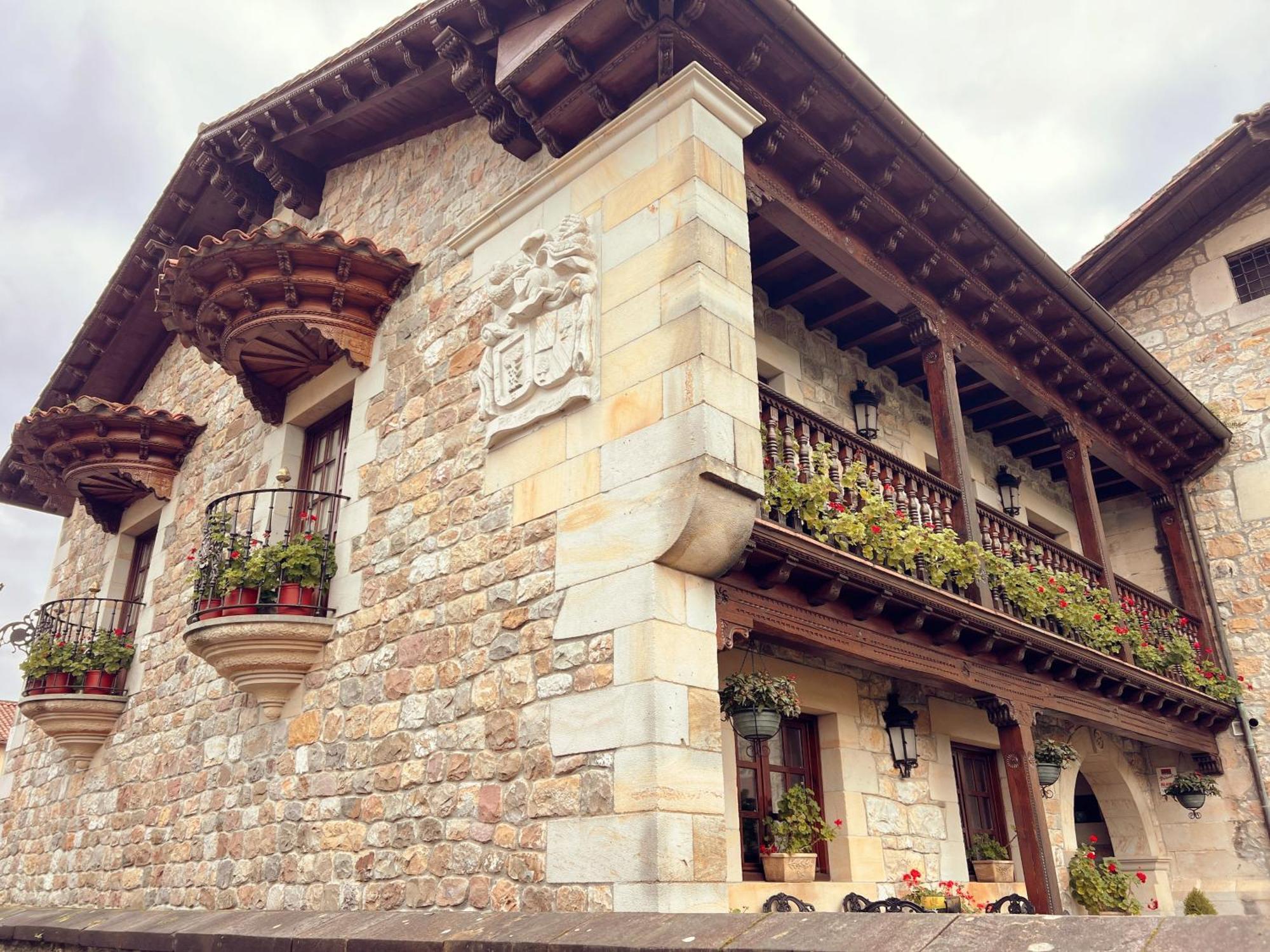 Apartamentos Villa Julieta Ruente エクステリア 写真