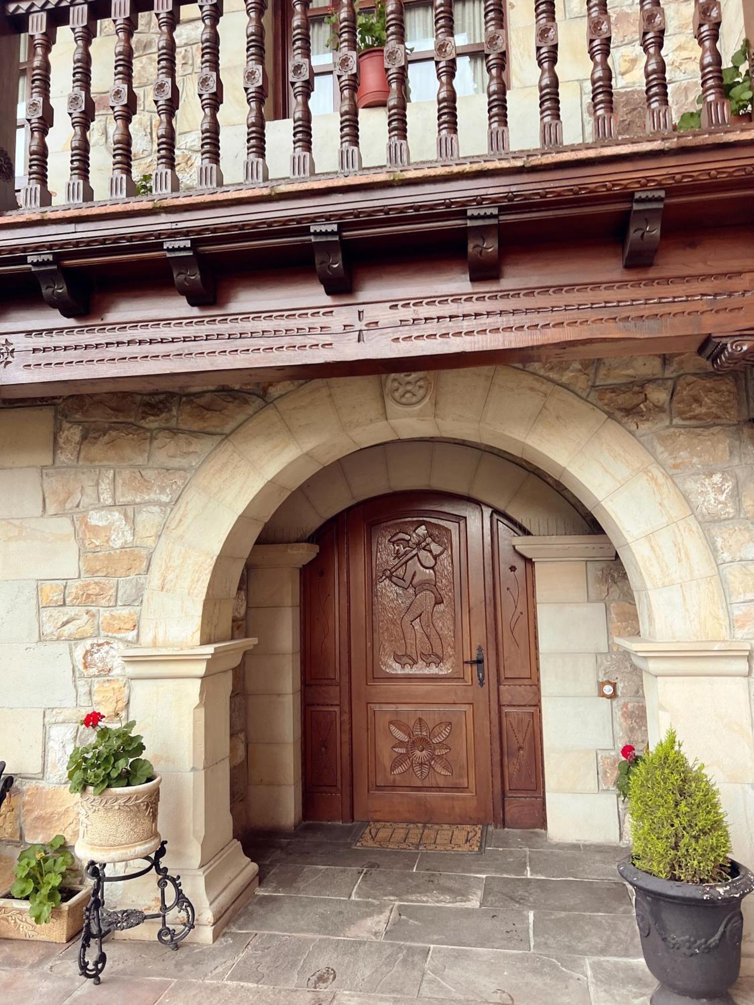 Apartamentos Villa Julieta Ruente エクステリア 写真
