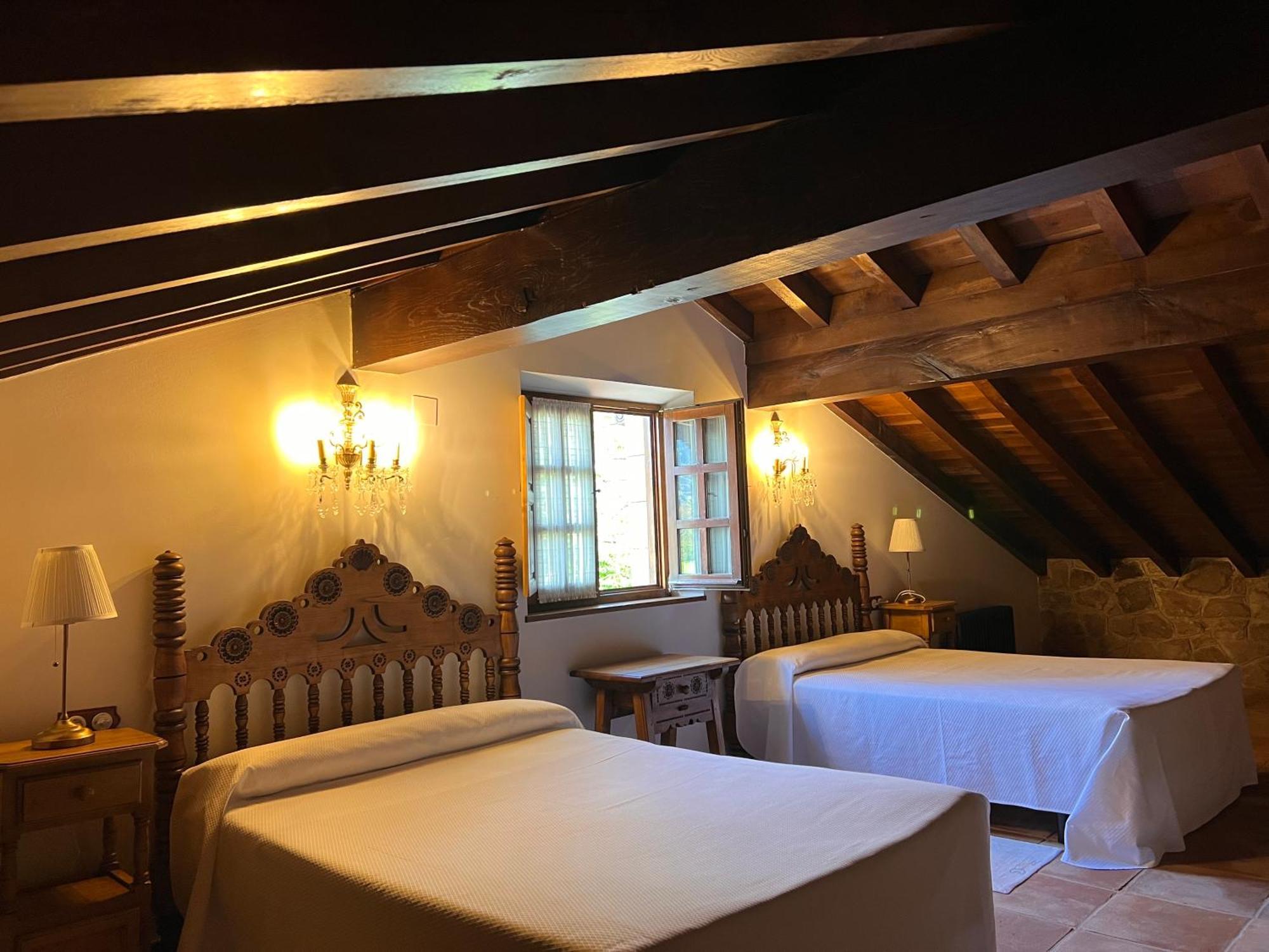 Apartamentos Villa Julieta Ruente エクステリア 写真