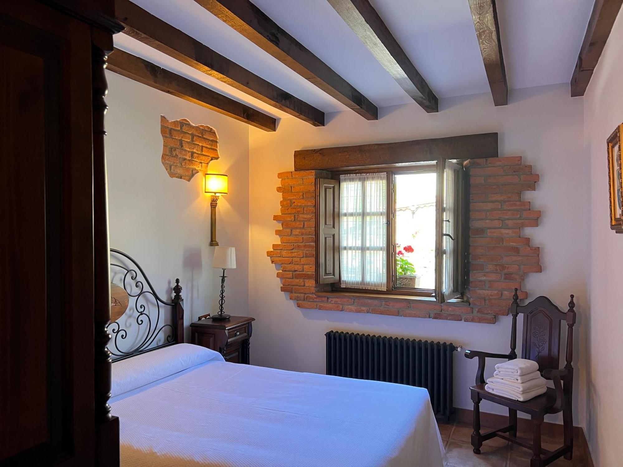 Apartamentos Villa Julieta Ruente エクステリア 写真